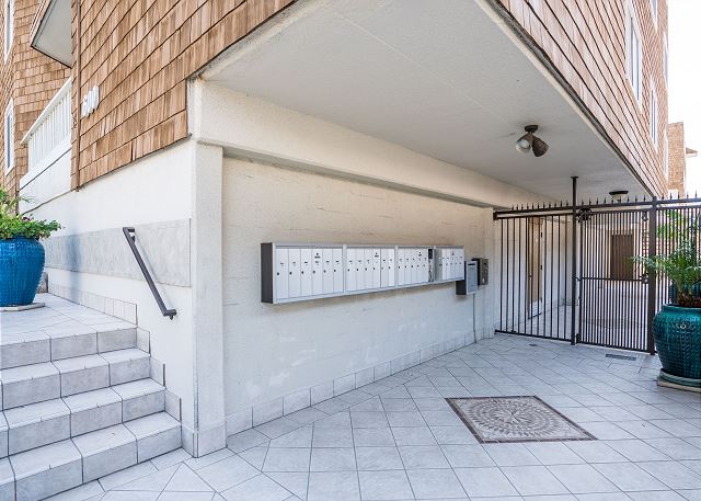 Side entrance - includes 2 personal parking spaces and an elevat
