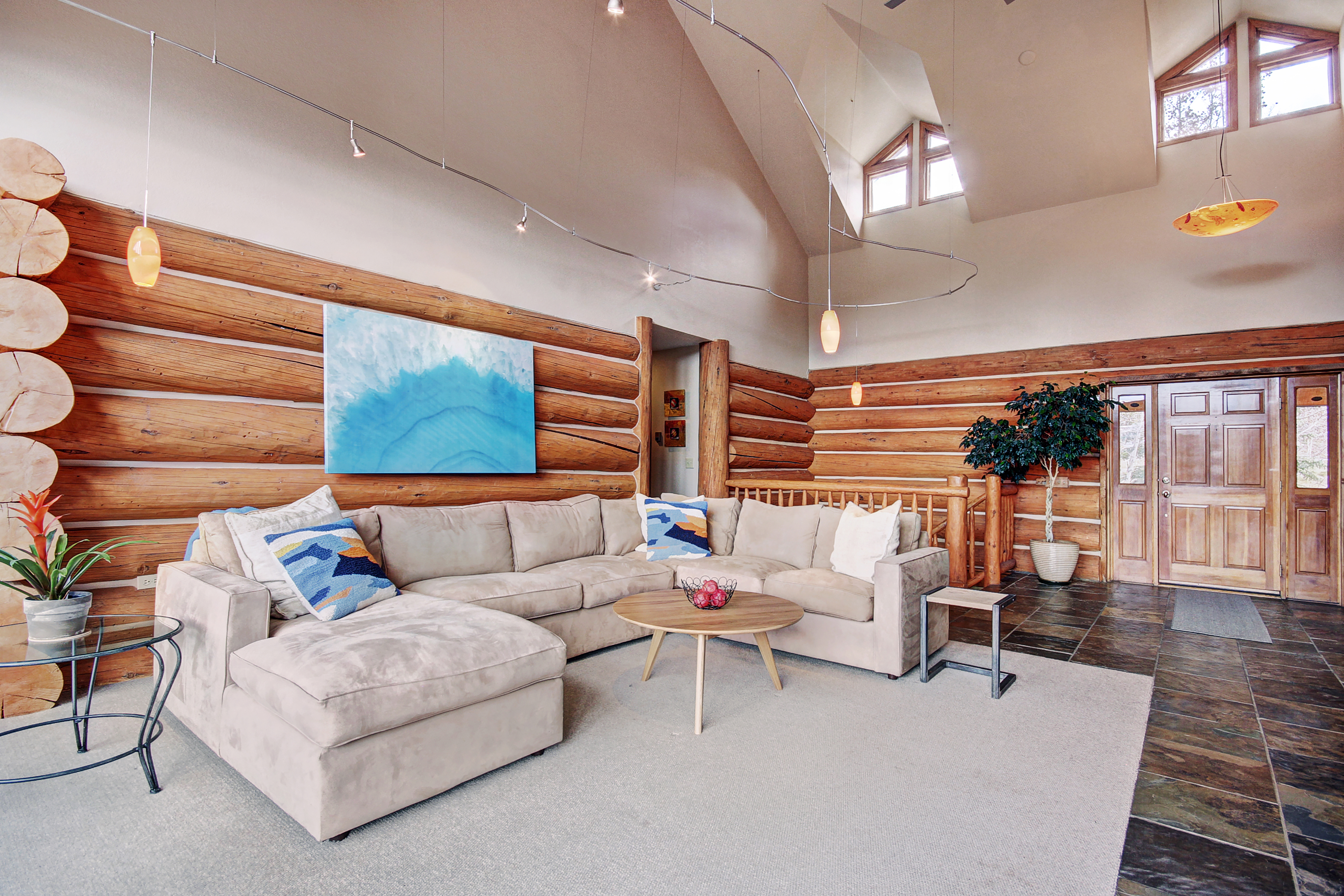 The large sectional sofa allows space for everyone in the spacious living room - 10 Southface Breckenridge Vacation Rental