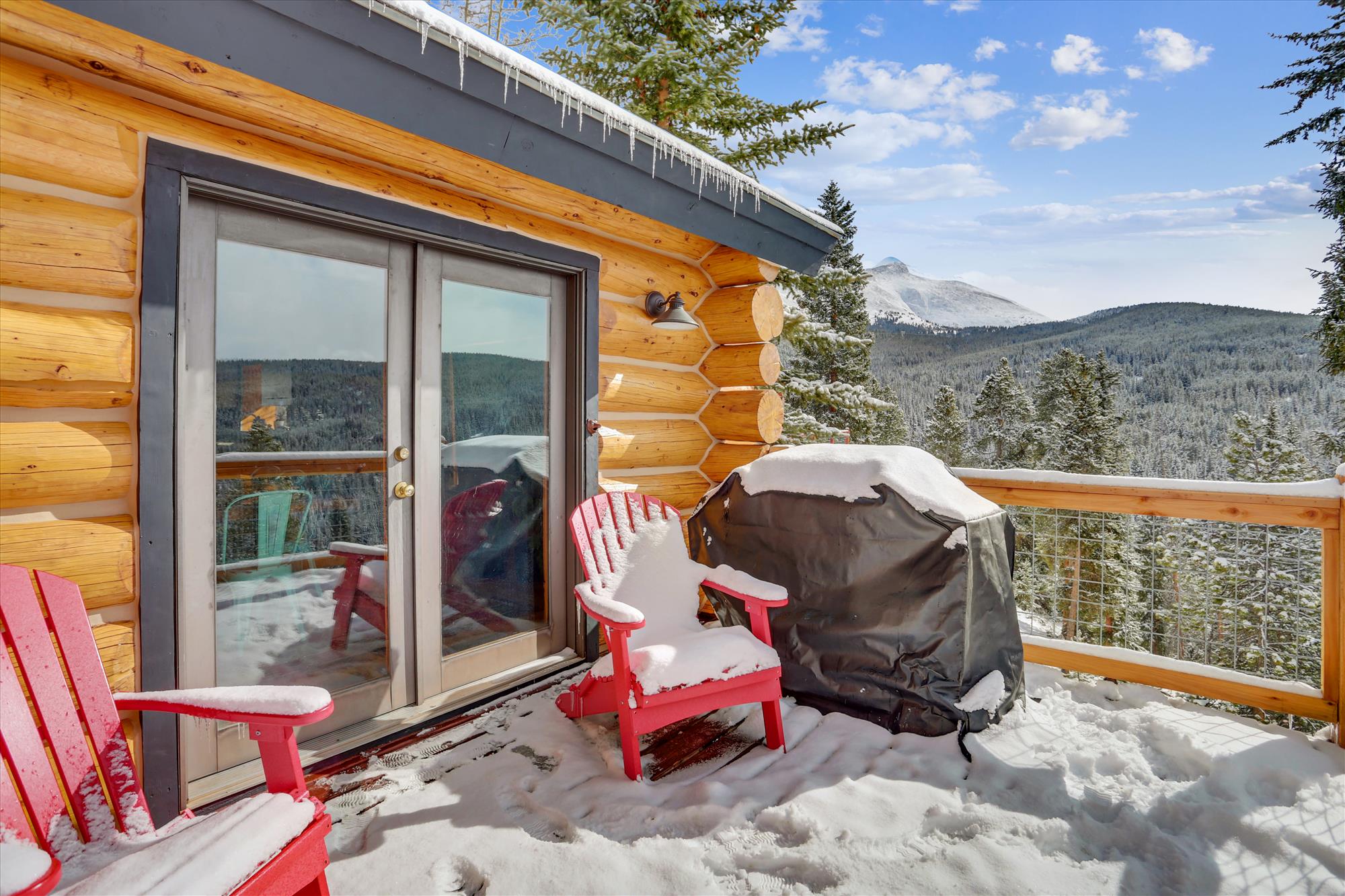 Beautiful and cozy outdoor seating area with grill and patio furniture - 10 Southface Breckenridge Vacation Rental