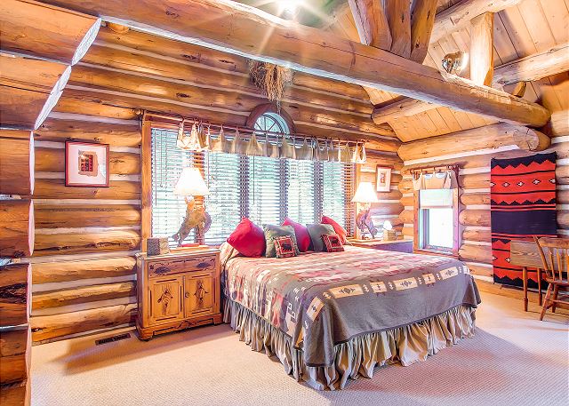 Upper level master bedroom - Bear Lodge Breckenridge Vacation Rental