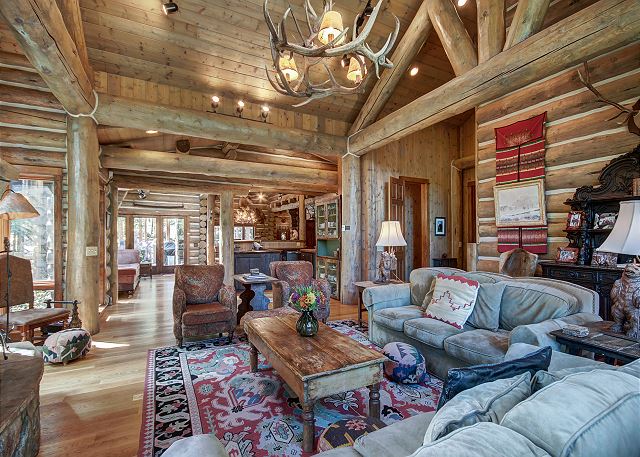 Have some family time and watch your favorite movies on the flat screen TV - Bear Lodge Breckenridge Vacation Rental