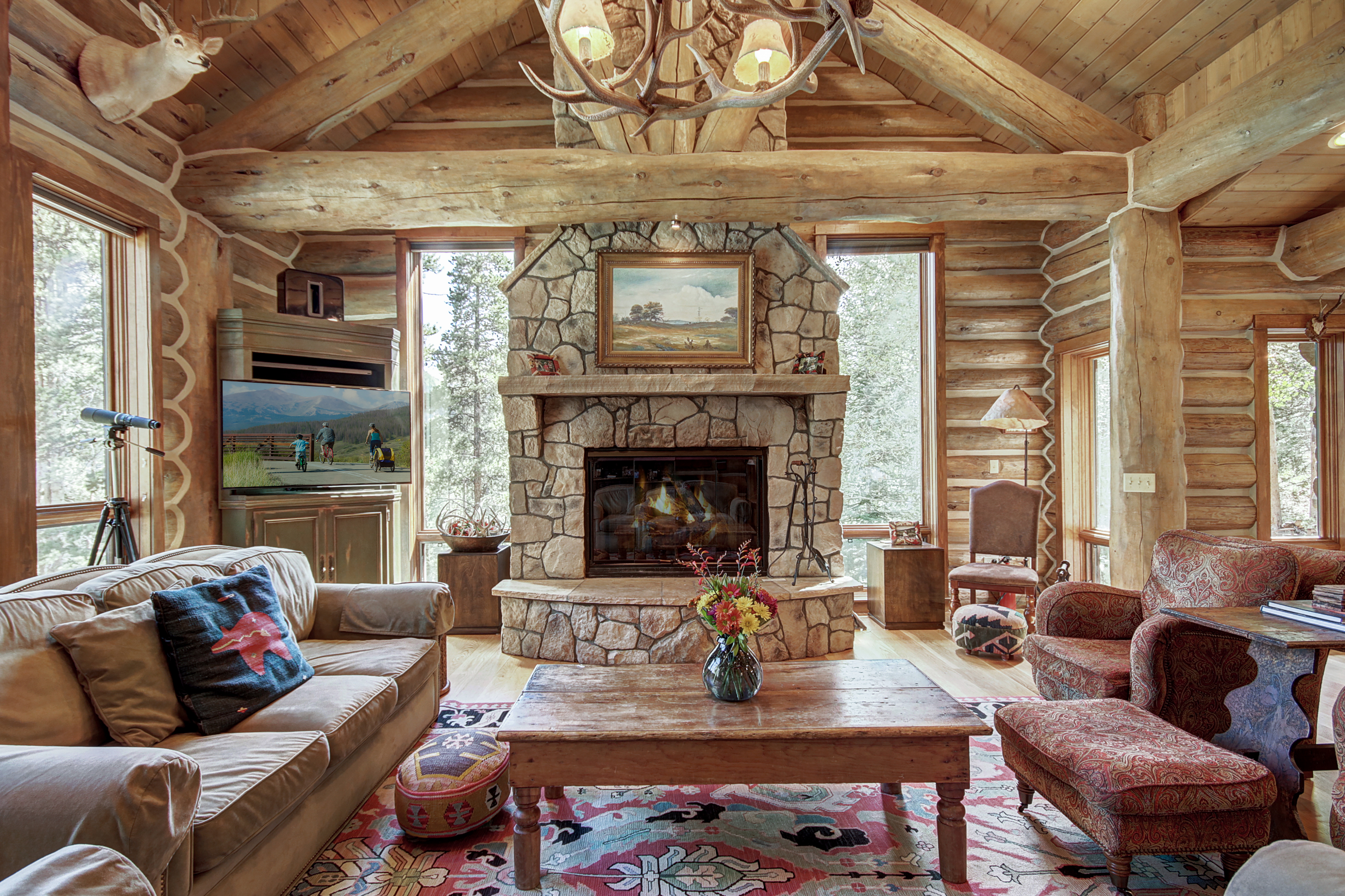 This beautiful log interior will make you feel right at home - Bear Lodge Breckenridge Vacation Rental