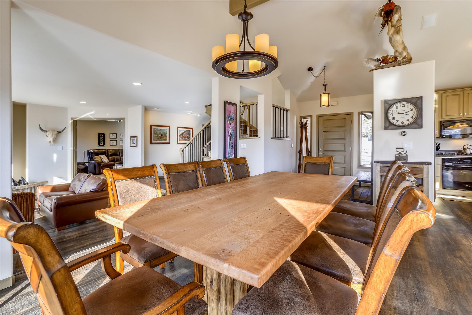 Plenty of space around the dining table for you and your group.