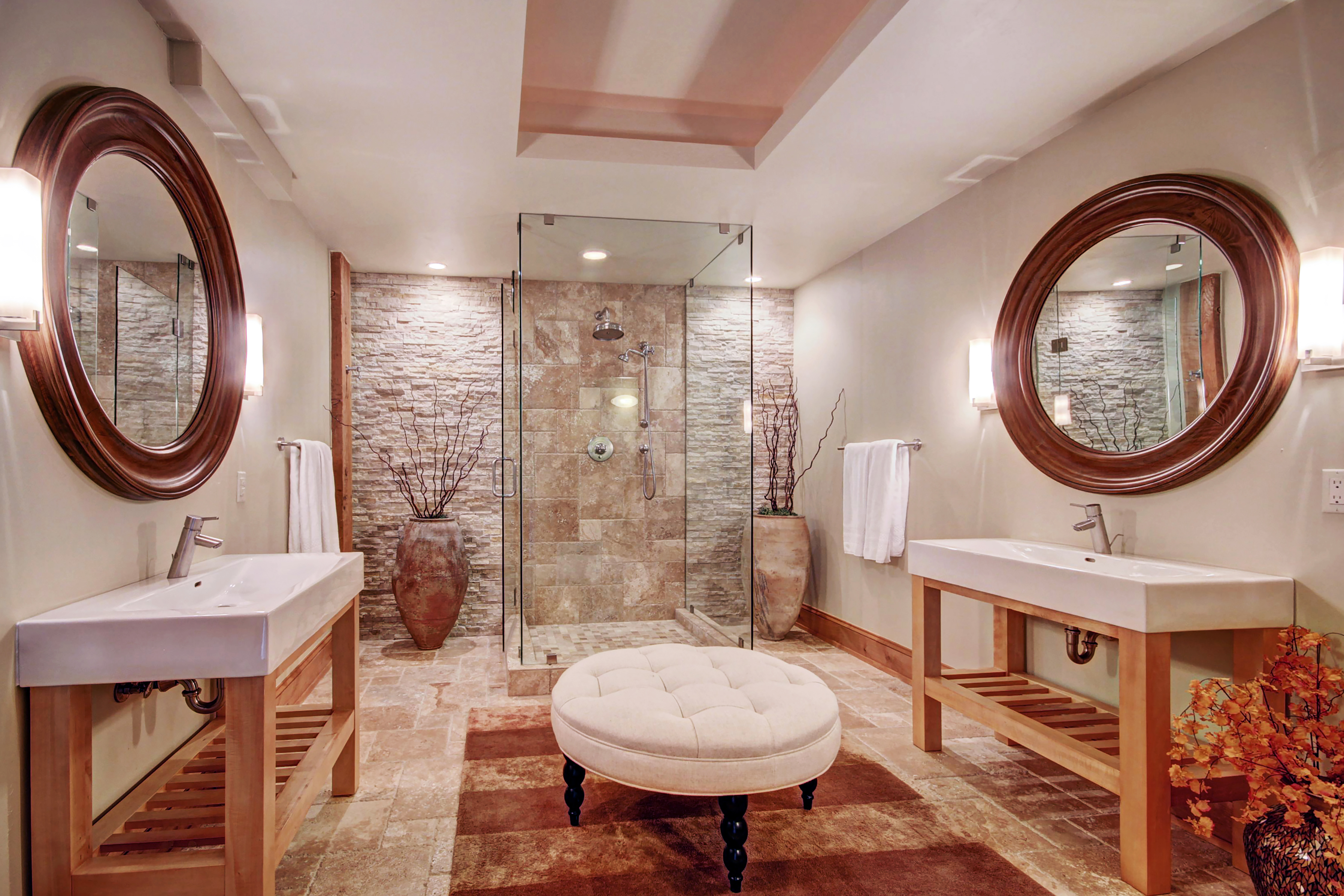 Private bathroom for full bedroom - Clowsgill Holme Breckenridge Vacation Rental