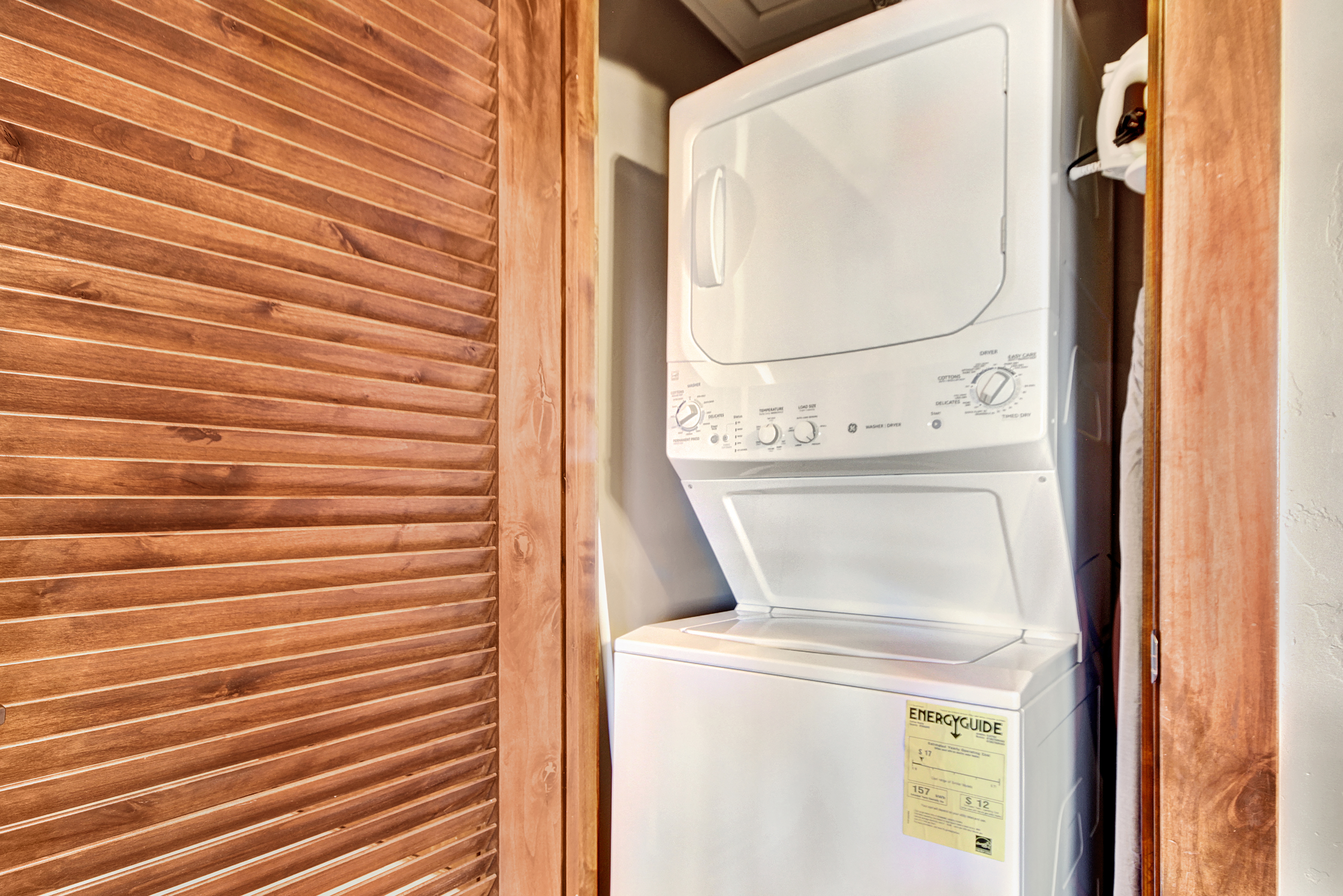 In unit washer and dryer.