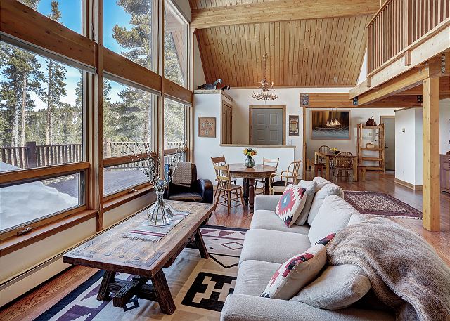Living area with breakfast table - Lodge at Boreas Pass Breckenridge Vacation Rental