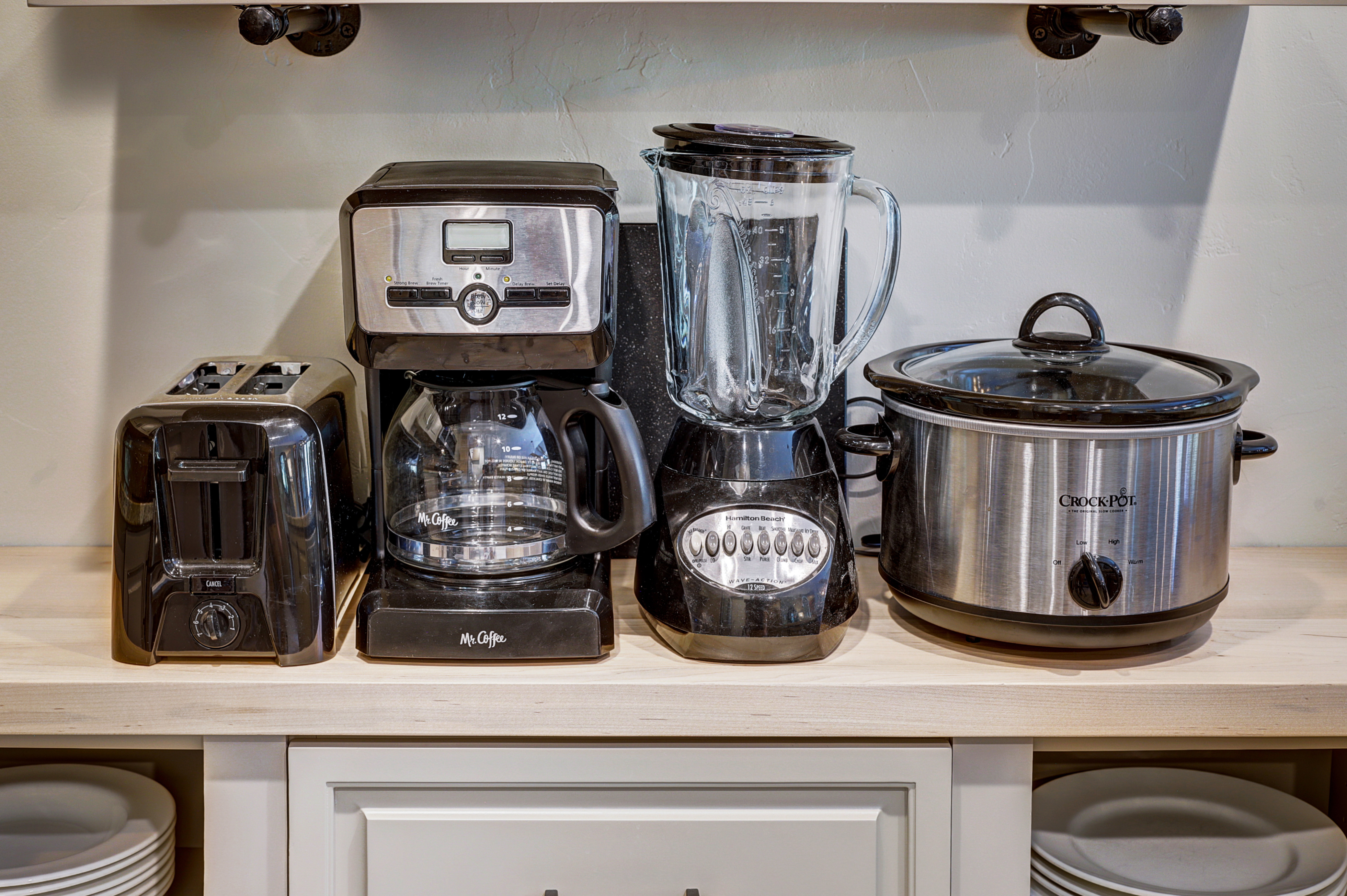 Small appliances include a 12 cup coffee maker, toaster, blender and slow cooker