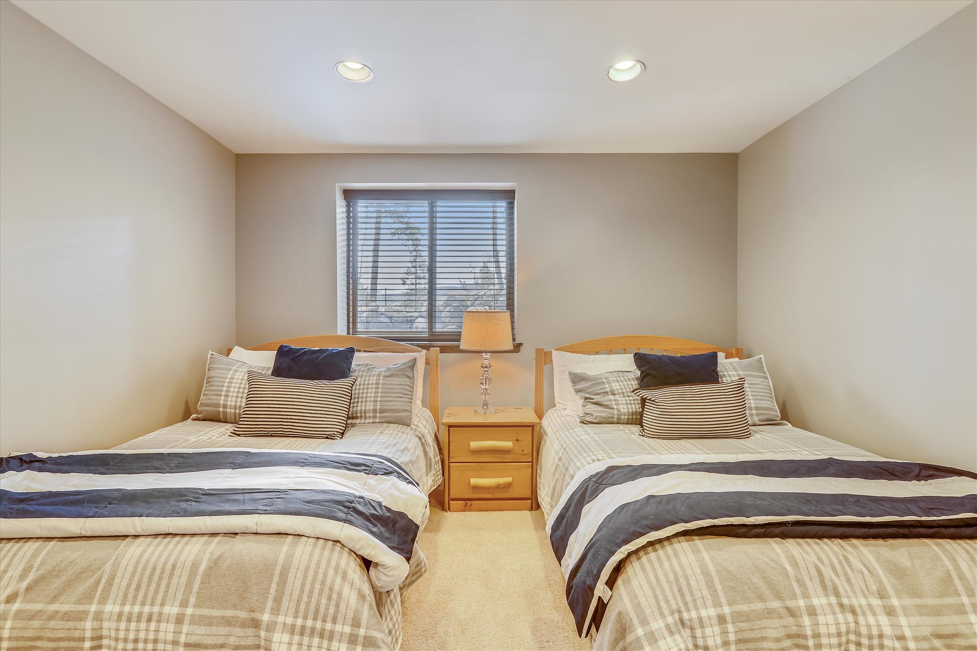 Additional double full bedroom - Calderon De La Breck Breckenridge Vacation Rental