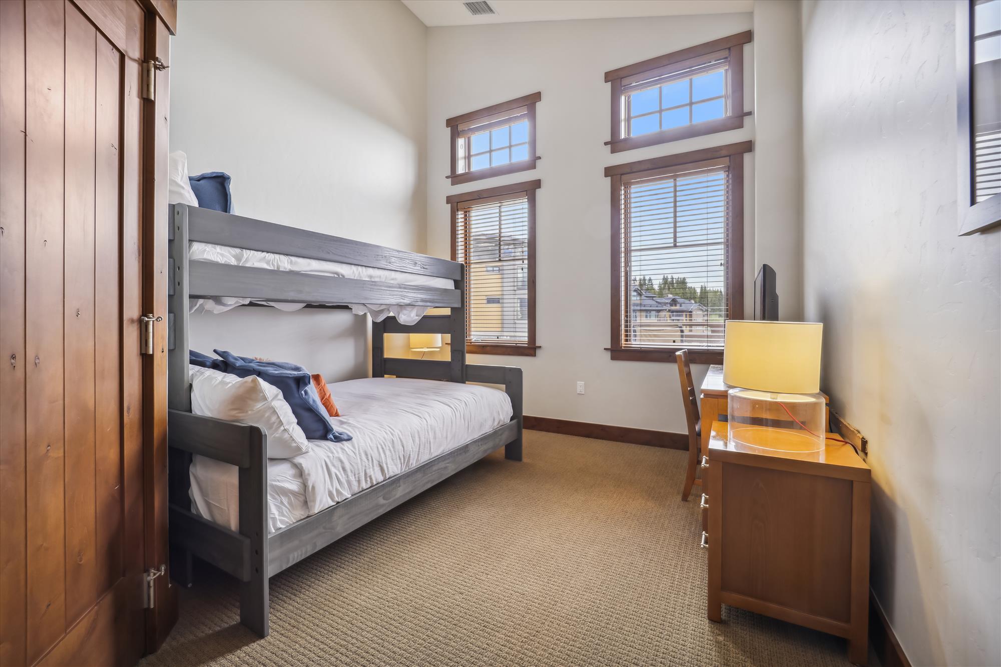 Bunk bedroom - twin over full - One Ski Hill Place 8424-Breckenridge Vacation Rental