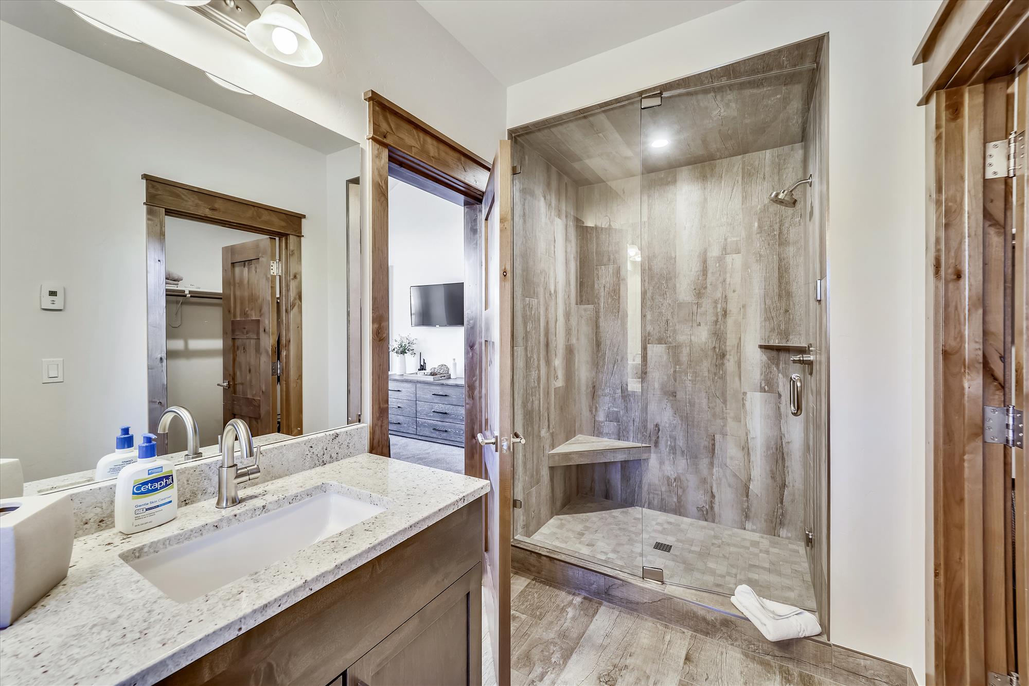 Master bathroom with walk in shower - Cocoa Cabin Breckenridge Vacation Rental