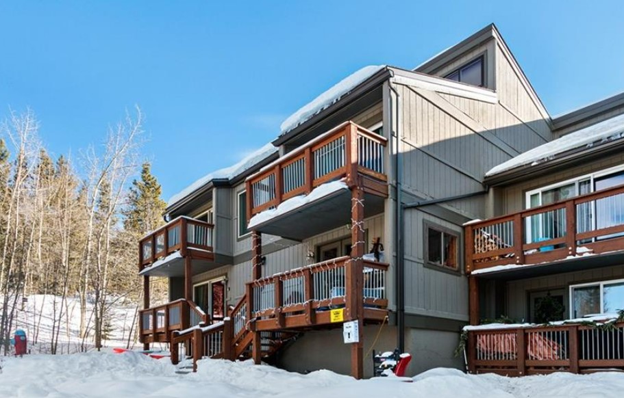 Winter front exterior - Tenmile Viewhouse Breckenridge Vacation Rental