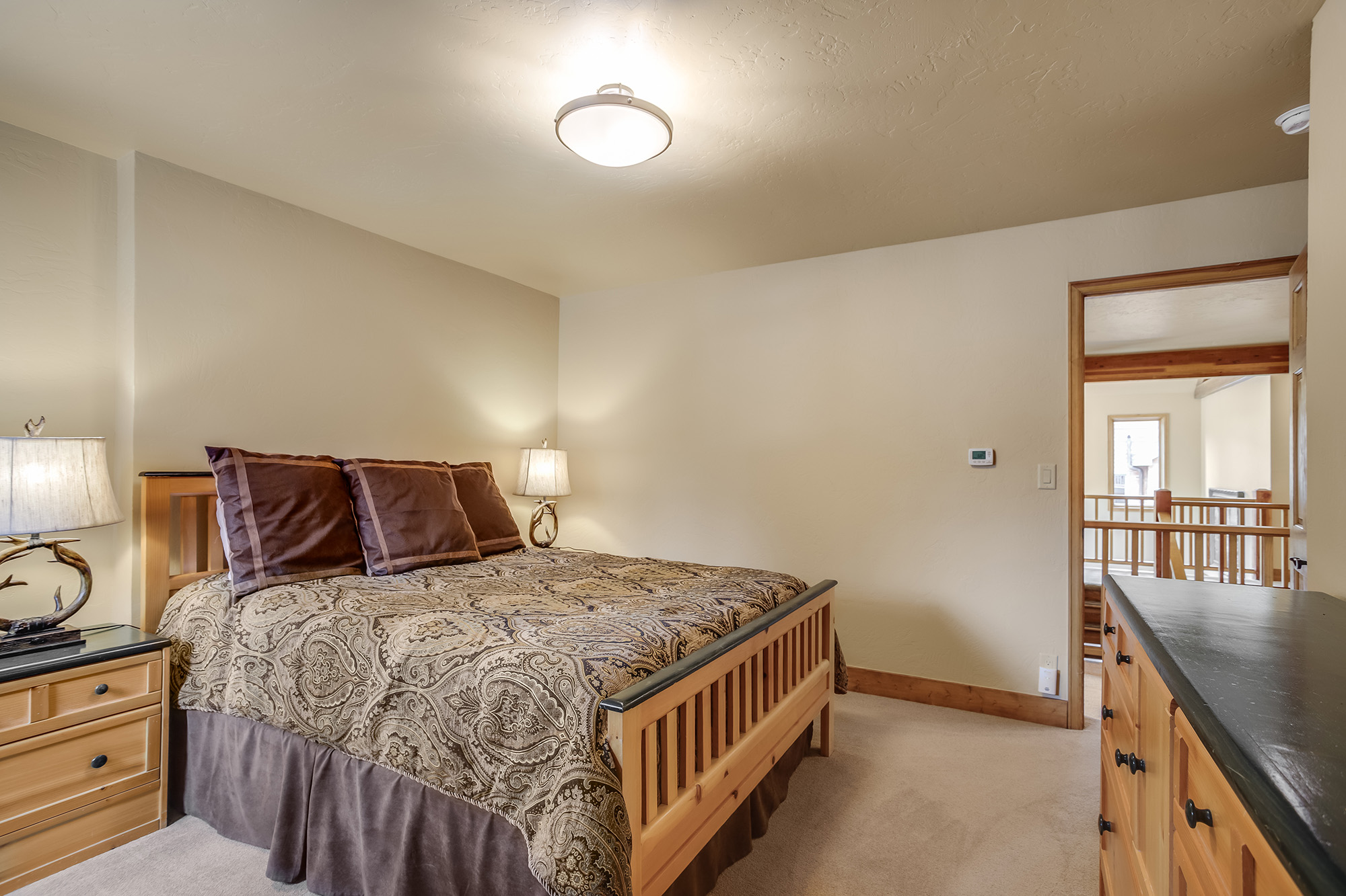 King bedroom -  Friendly Fox Chalet - Breckenridge vacation rental