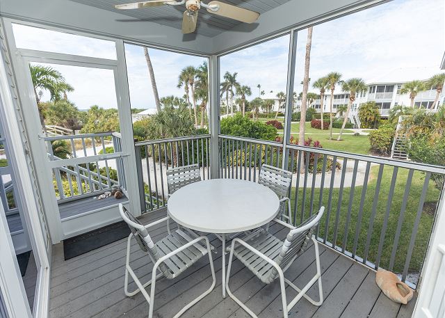 Perfect location for a relaxing beach vacation! B3213B