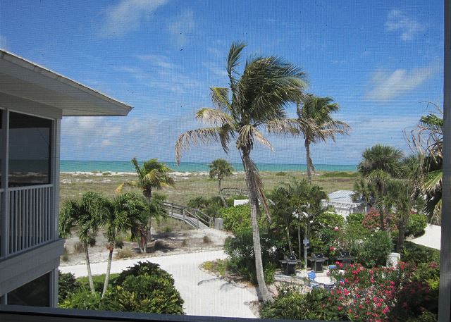 Spectacular View of the Gulf Very Pretty Corner Villa at the Beach A3224A