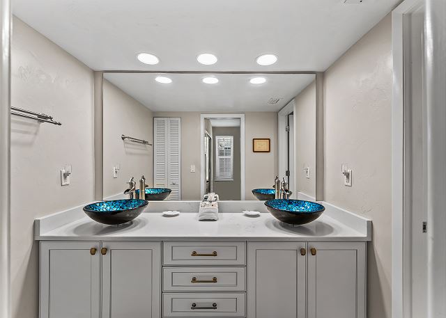 Fantastic Gulf View Villa with Resort Amenity Access! B3312A