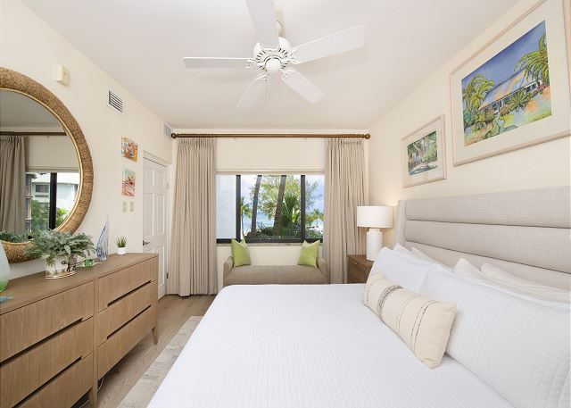 Master Bedroom b