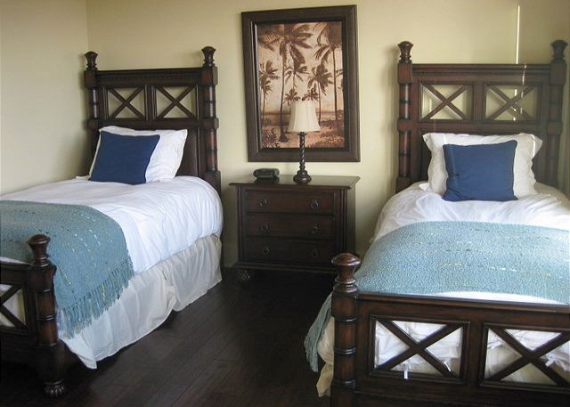 Twin Bedroom