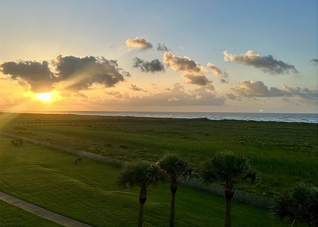 Knot 4 Sail - Located in Pointe West -