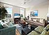 Spacious open floor plan - Sleeper sofa, smart TV, high speed wireless internet. Amazing top floor views !!
