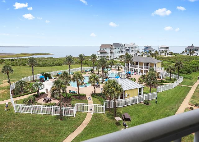 Sunset Estuary - Located in Pointe West