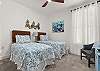 Twin bedroom 