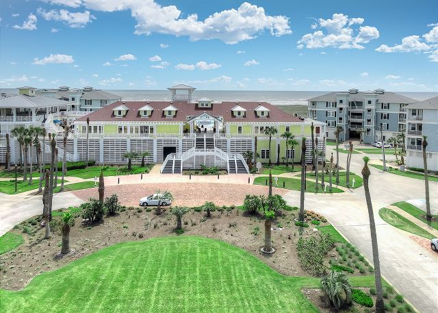 Bay Dreaming - Located in Pointe West
