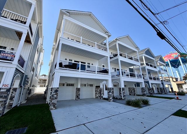 154 E Garfield, Unit 204, Wildwood, NJ