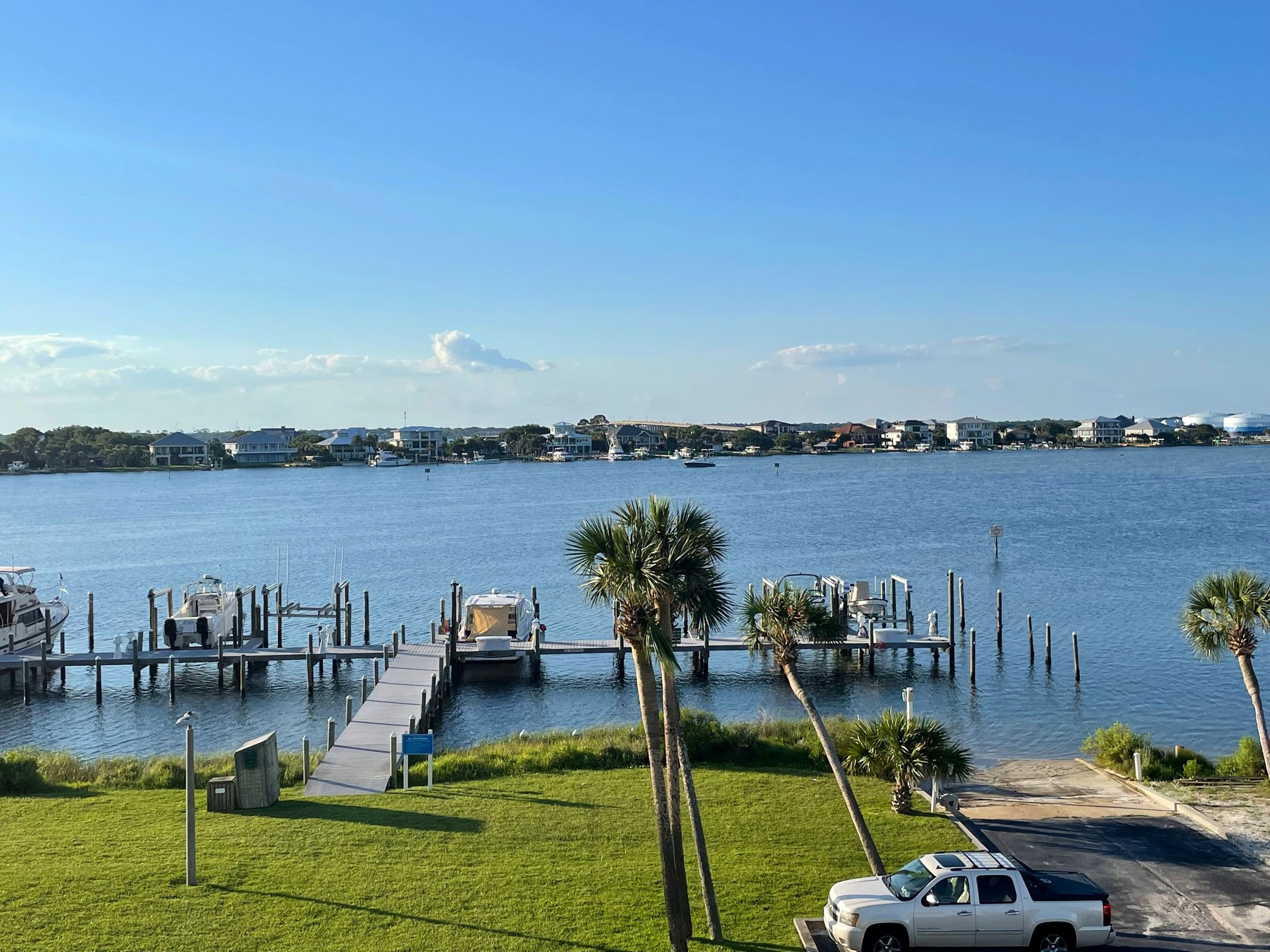 Discovering the Sabine Yacht Club: A Hidden Gem in Pensacola Beach