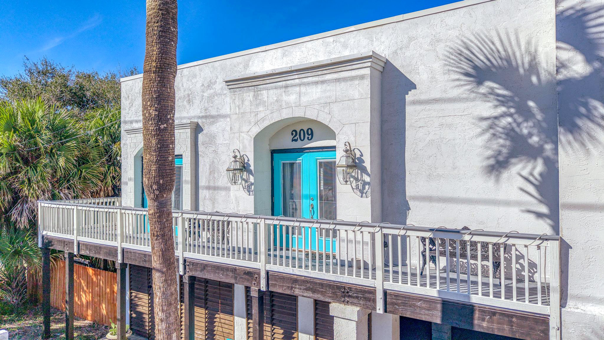 Via De Luna 209 - Tuscan Bungalow | Paradise Beach Homes