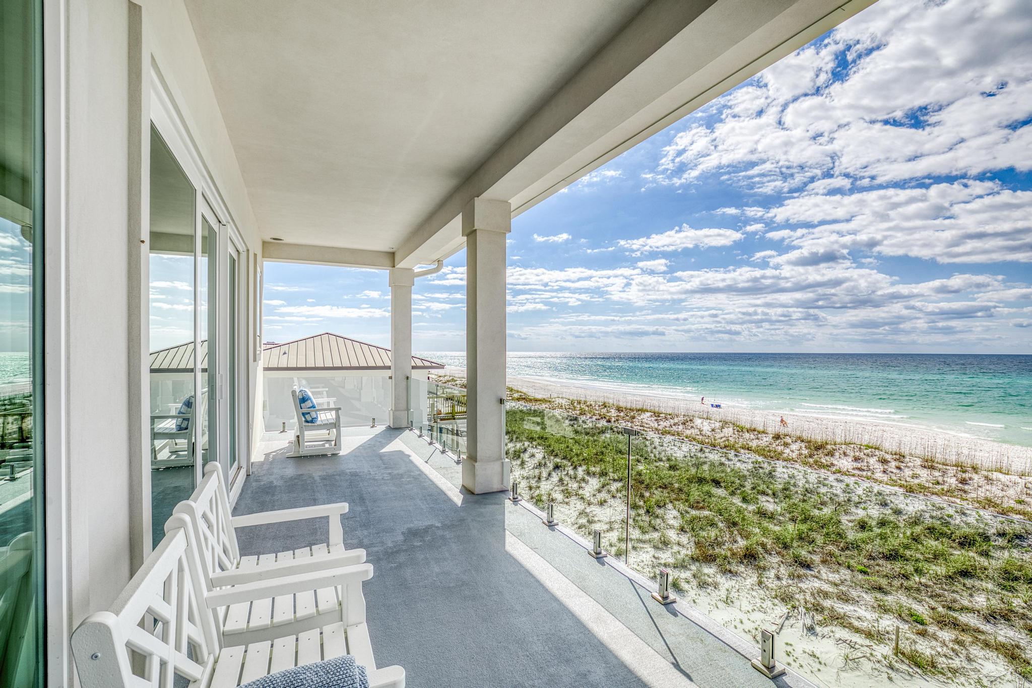 Ariola 712 | Paradise Beach Homes