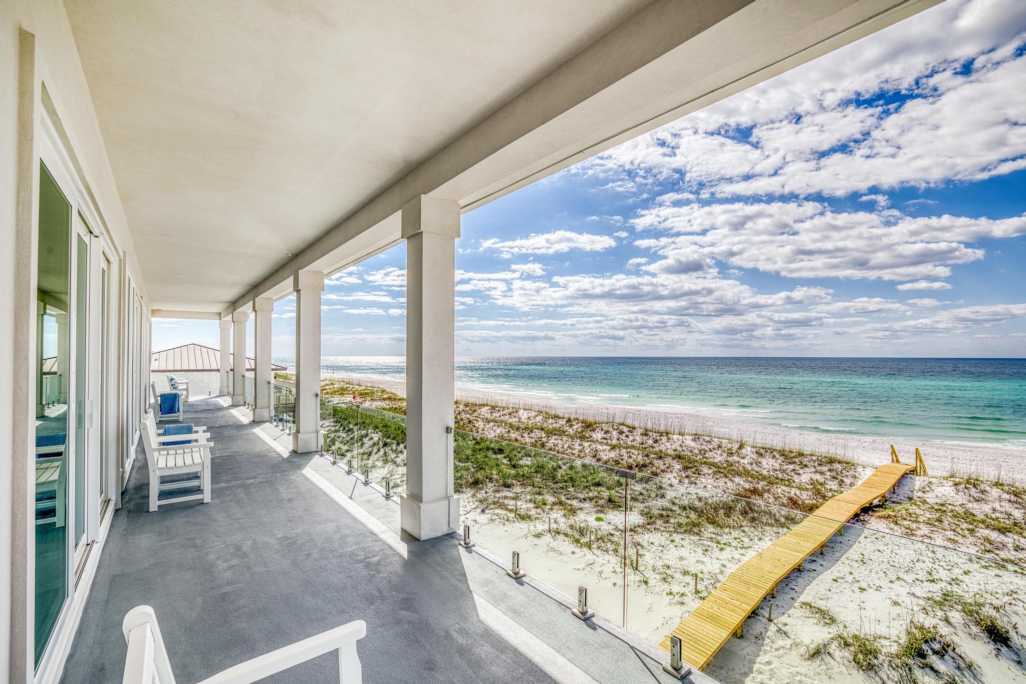 Ariola 712 | Paradise Beach Homes