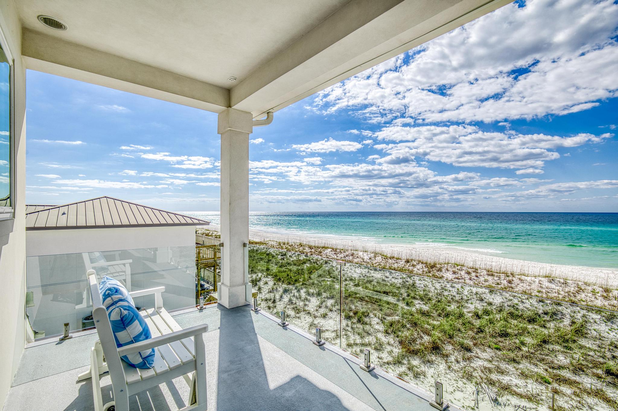 Ariola 712 | Paradise Beach Homes