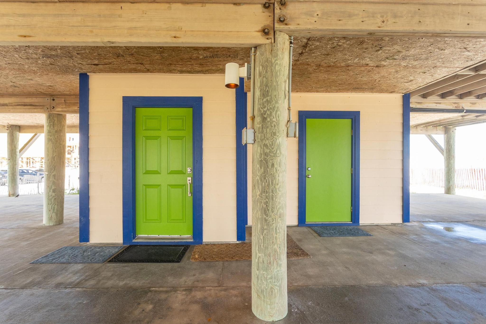 Ariola 1004 Paradise Beach Homes