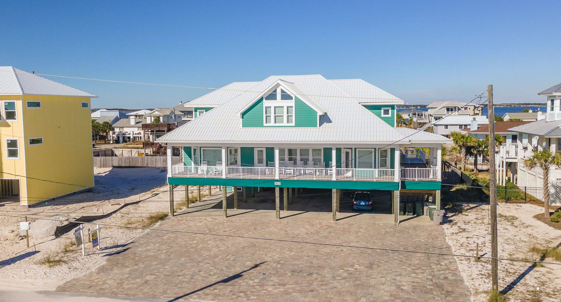 Ariola 1311 - The Dolphin House | Paradise Beach Homes