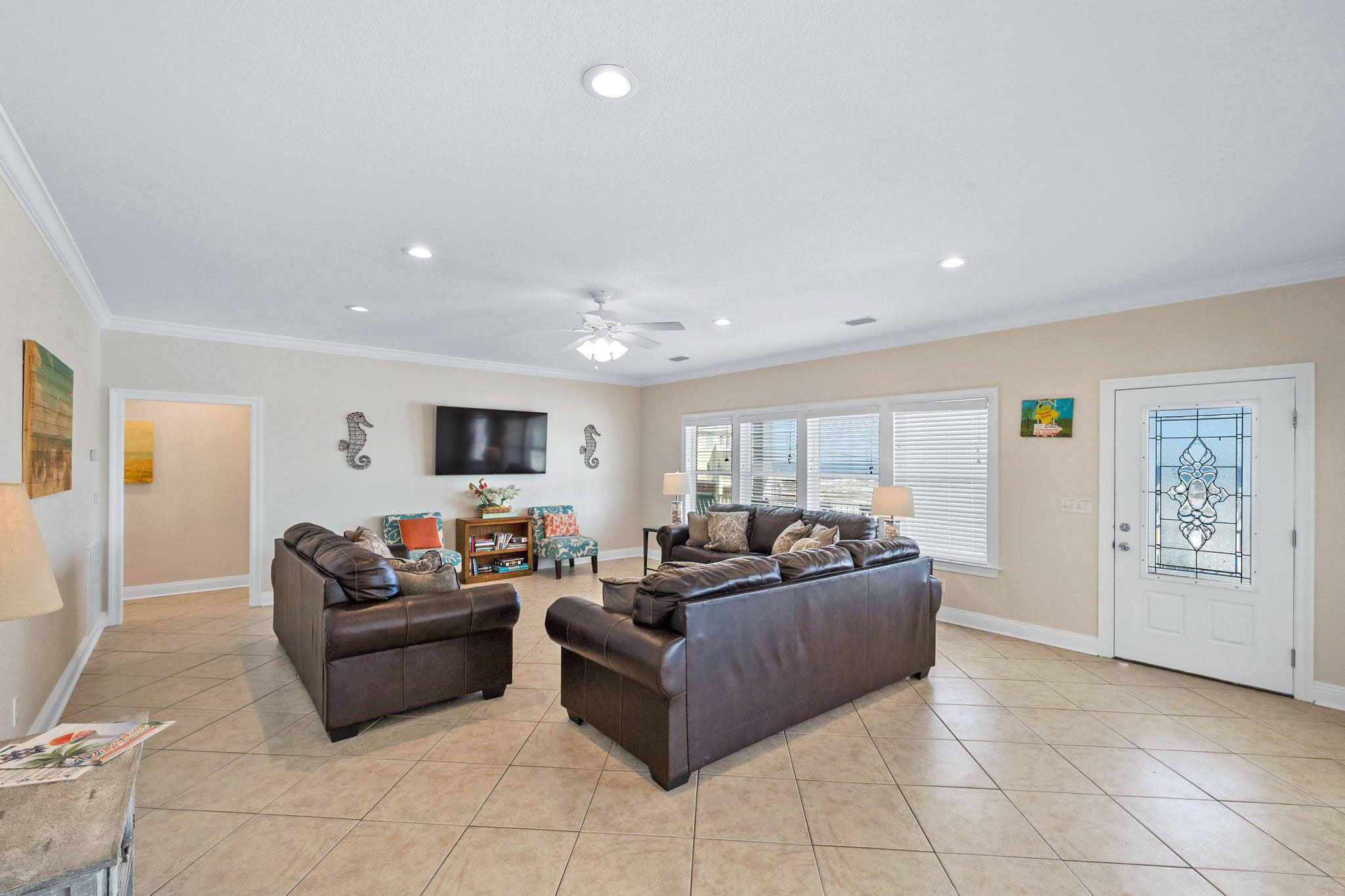 Ariola 1311 - The Dolphin House | Paradise Beach Homes