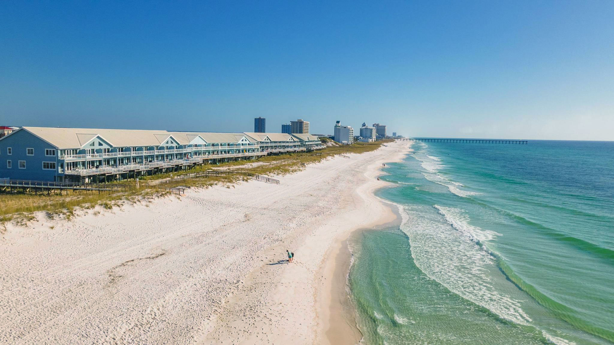 Discovering the Beauty of White Sands: Pensacola Beach, FL