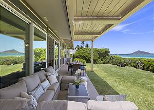 Pueohala: Spectacular Kailua Beachfront - updated Beach House