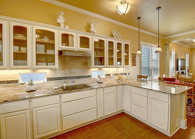 Kitchen with granite countertops!