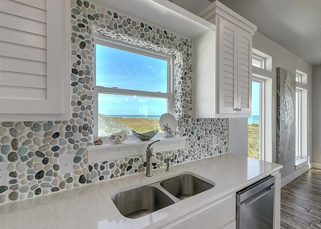 Ocean views from the kitchen!