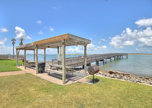 Channelview BBQs, picnic tables, and fishing pier