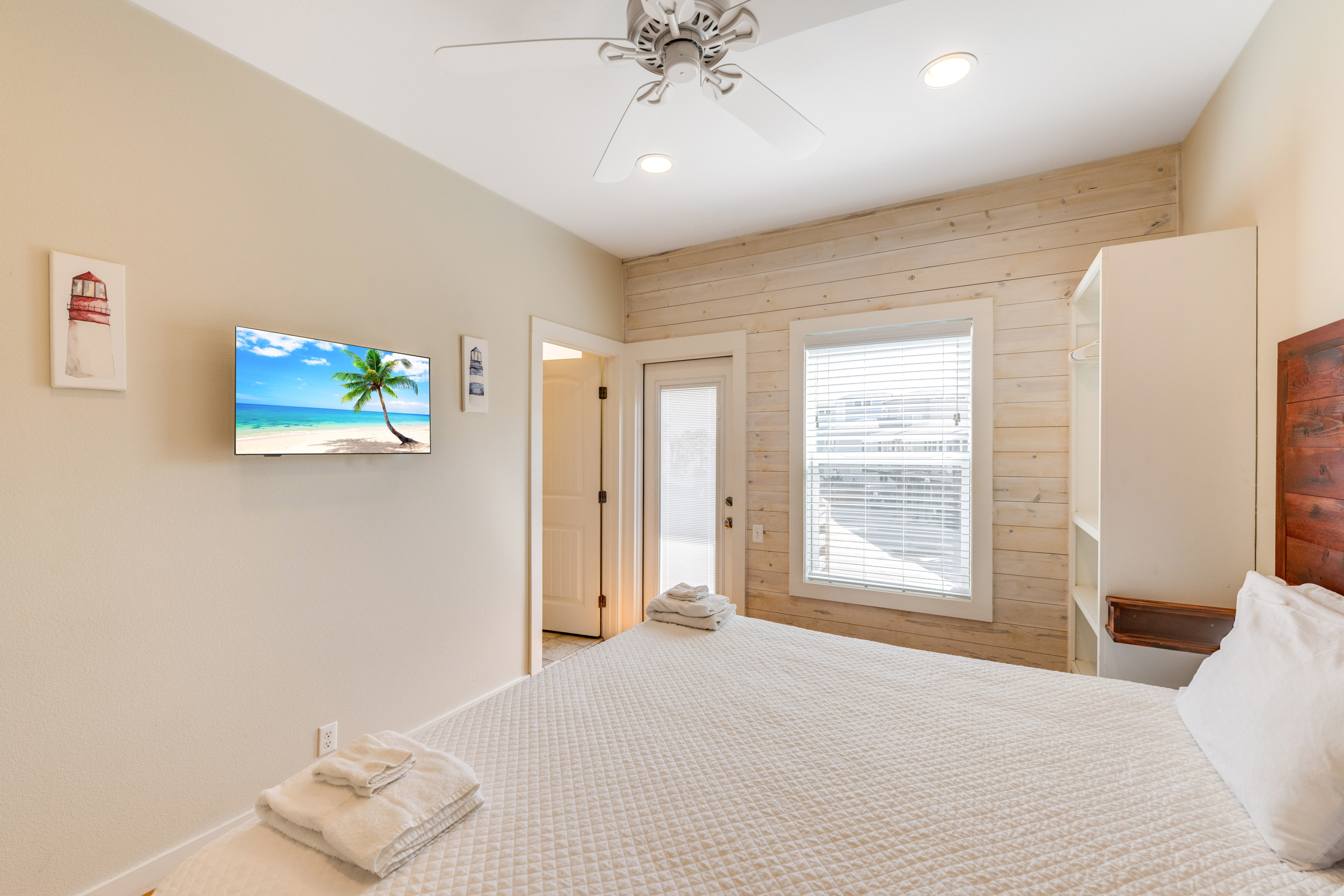 Share endless beach days and dreamy nights in your king-size bed