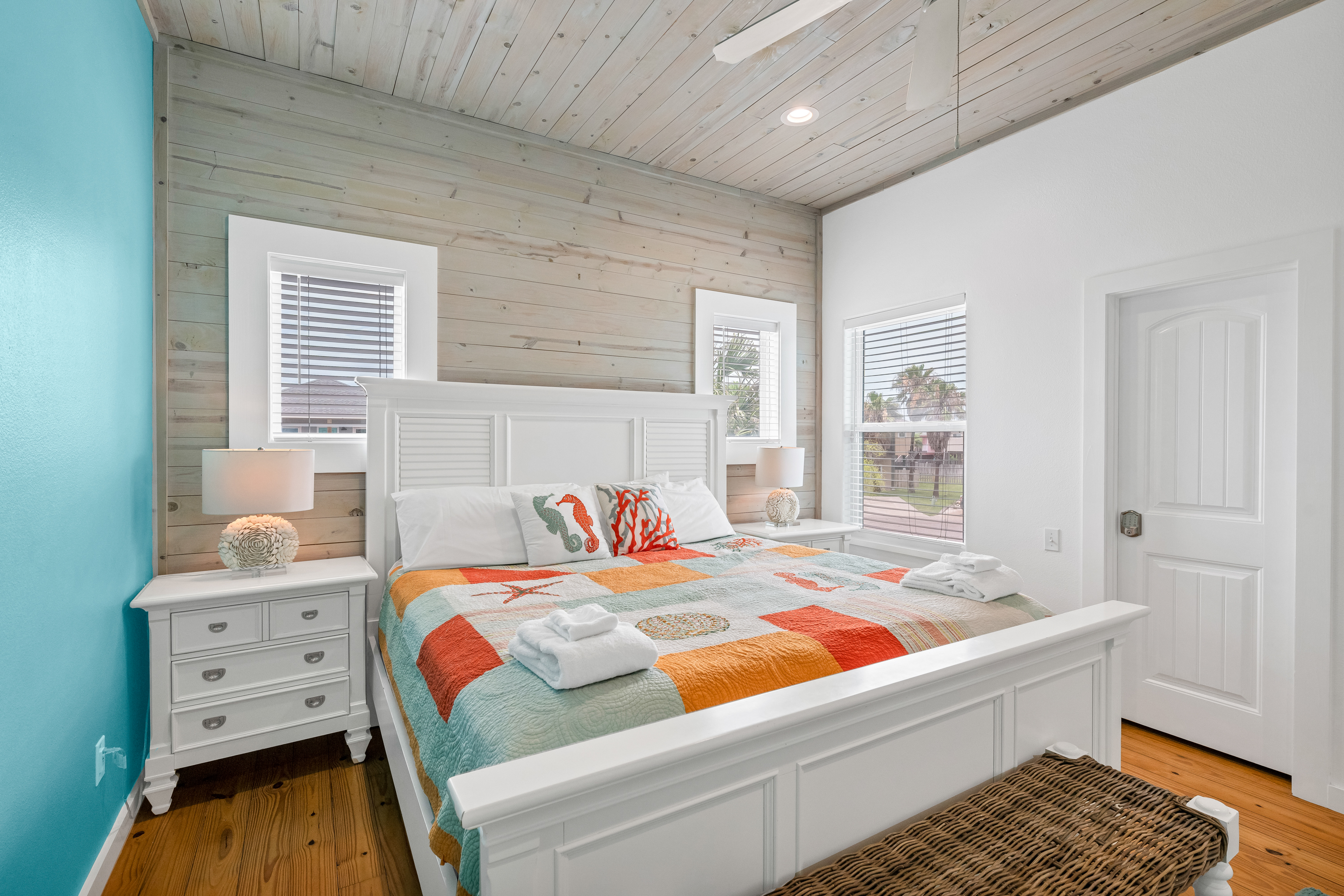 Your Private King Retreat Awaits