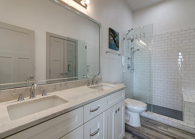 King Private Bathroom With Walk-in Shower