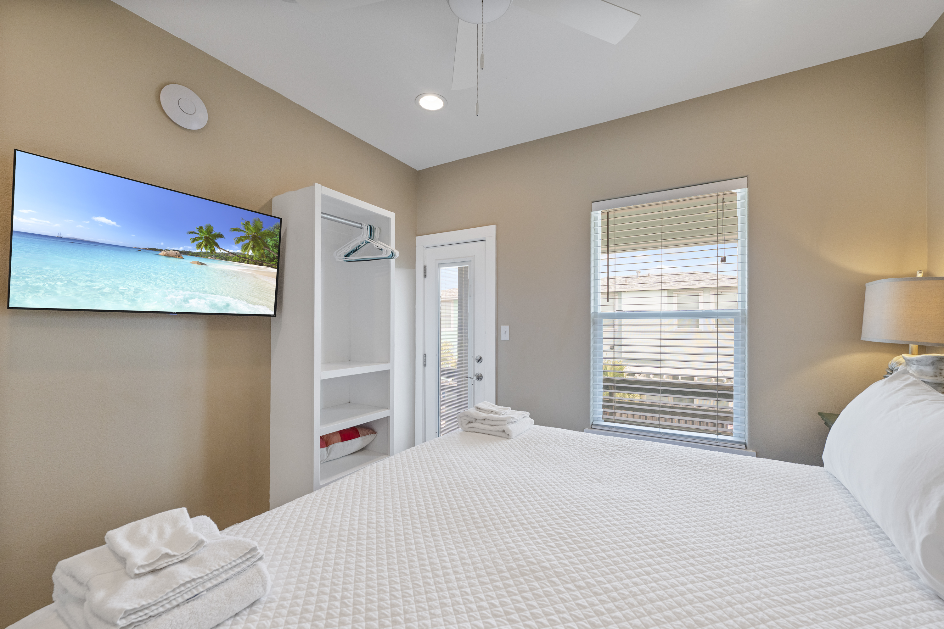 Flip Flop Life OV22 - Pet Friendly | Photo 17