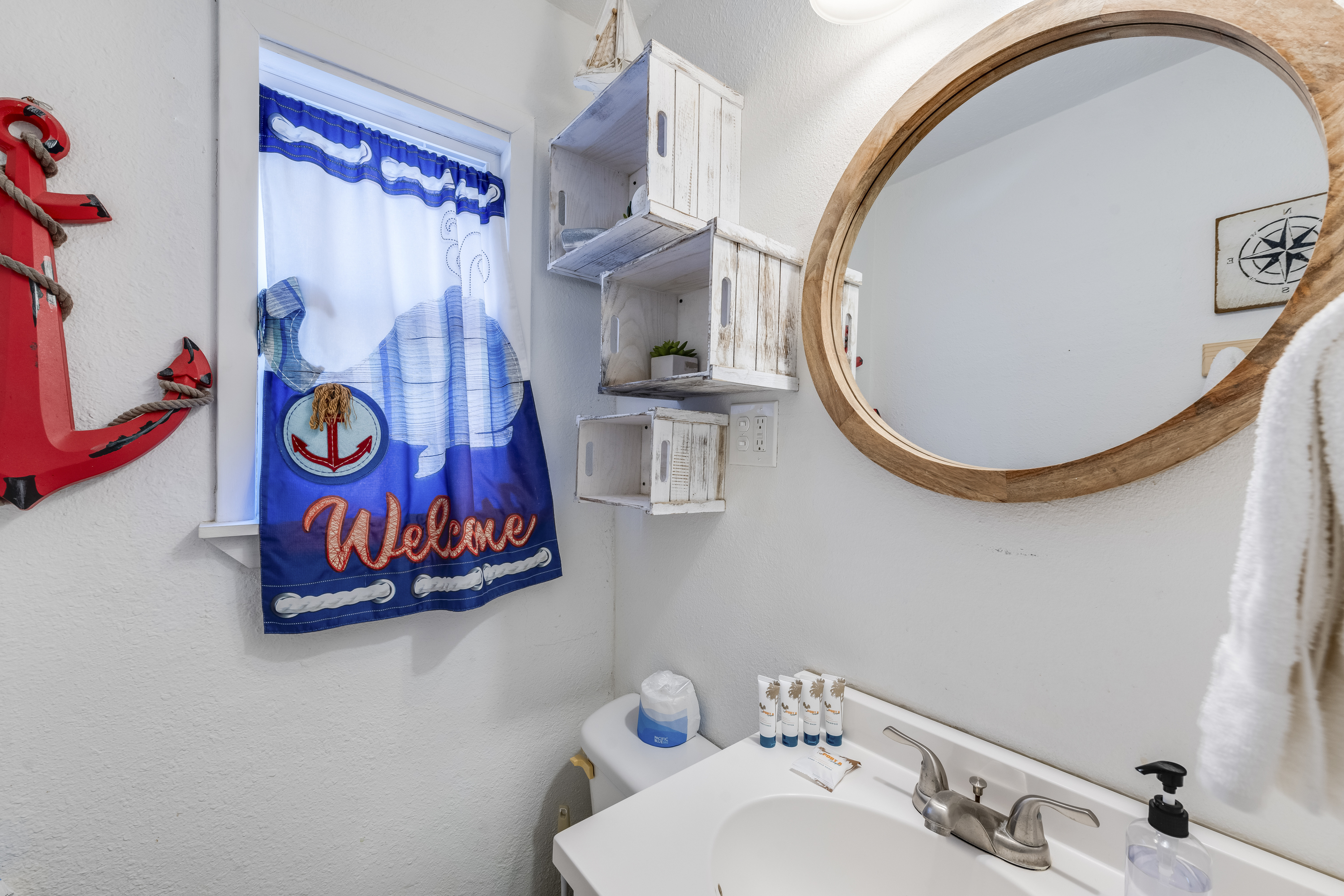 “Freshen up with seaside style!”