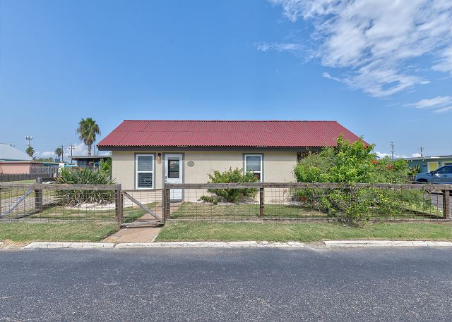 Welcome to Casa Mariposa- Perfectly sized for couples or solo escapes