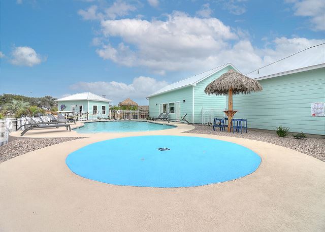 Pool and Splash Pad 