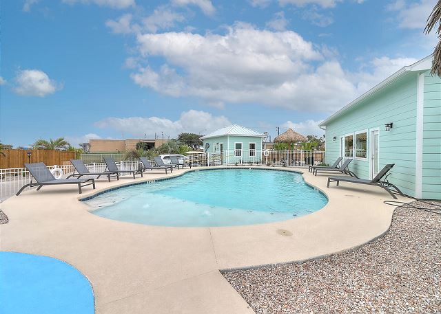 Resort Pool and Splash Pad 