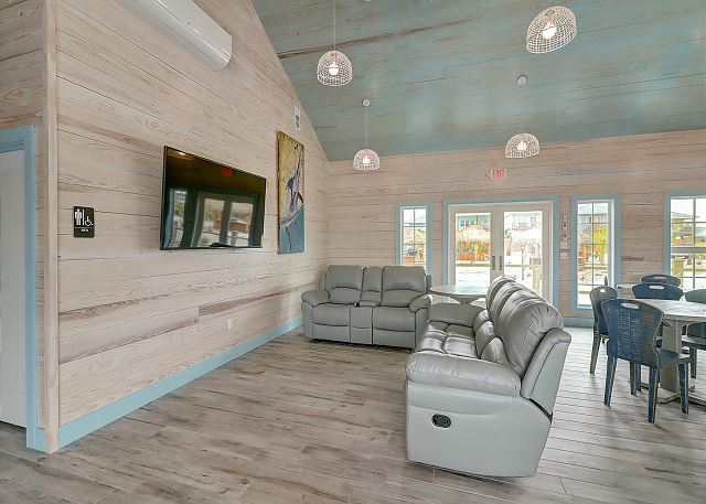 The Retreat has a full kitchen, living area, bathrooms, and flat screen tv. The Retreat can seat 40 people and can be rented out for events!