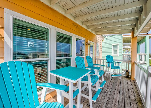 Deck seating to catch that Port A breeze